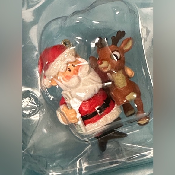 Vintage Rudolph the Red-Nosed Reindeer Case w/ 3 Ornaments by Carlton Cards 2003 - Picture 4 of 6